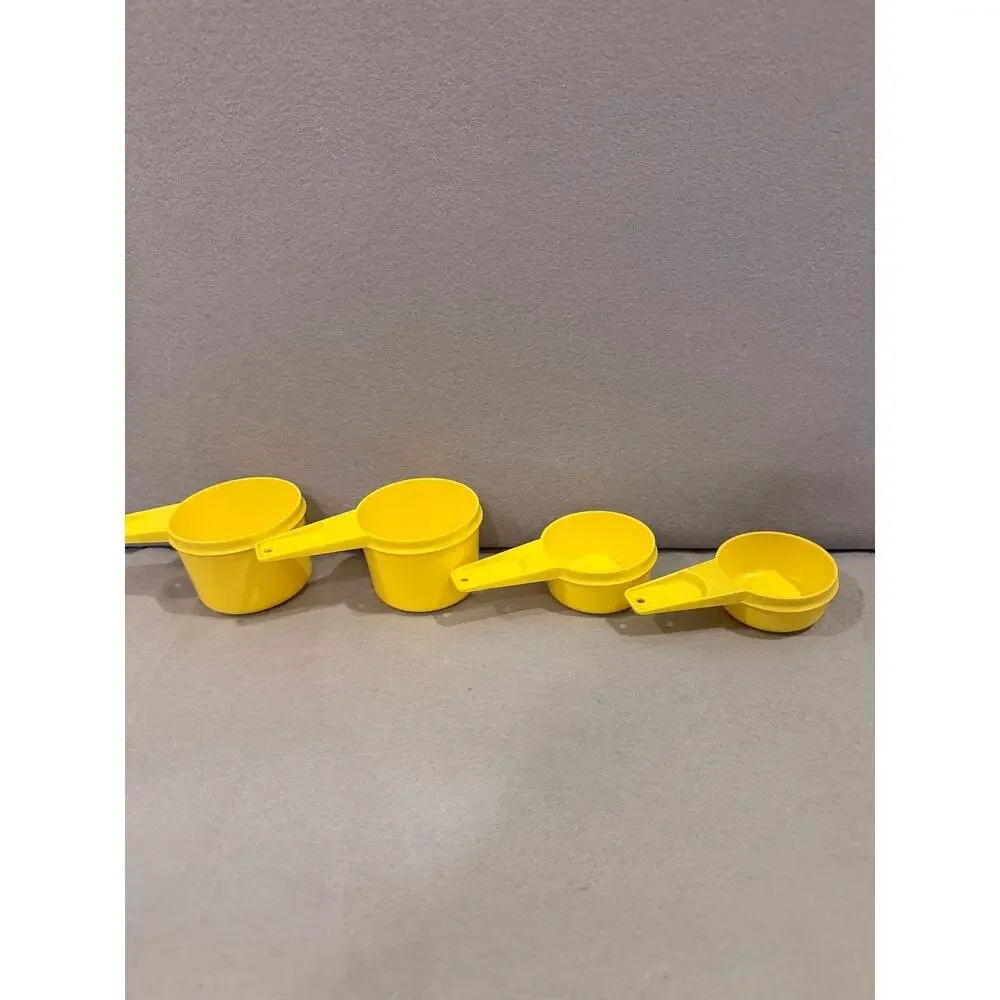 Vintage Tupperware Yellow Measuring Cup Set 4 Piece 1/4 1/3 1/2 3/4 Cup Nesting